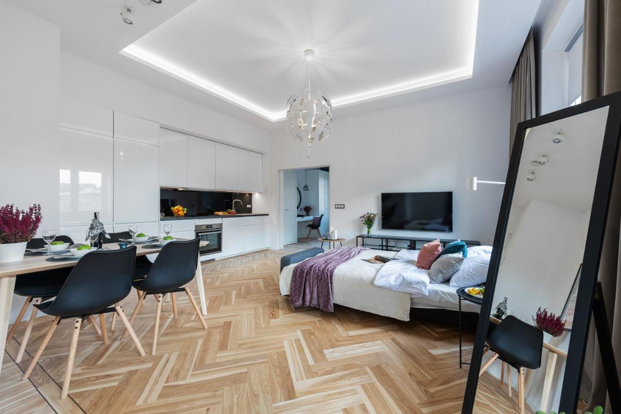 Marszalkowska Center Serviced Apartments Warsawa Bagian luar foto
