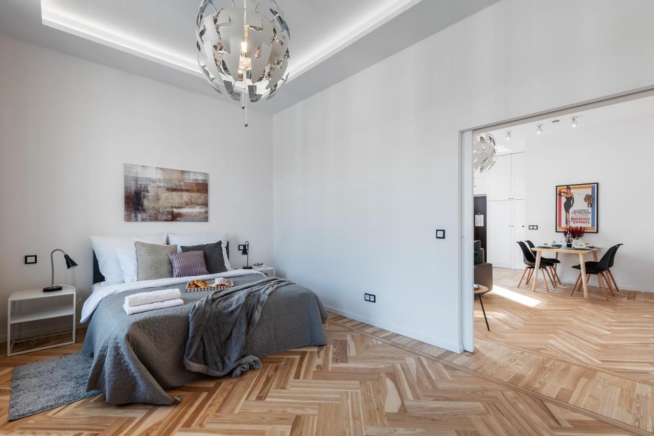 Marszalkowska Center Serviced Apartments Warsawa Bagian luar foto